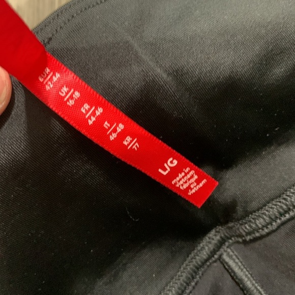 SPANXshape™ Faux Leather Black Leggings size L - Picture 7 of 13